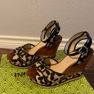 Ladies wedge sandal